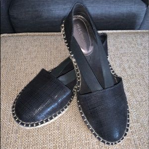 Kenneth Cole Reaction slip ons. Size 9